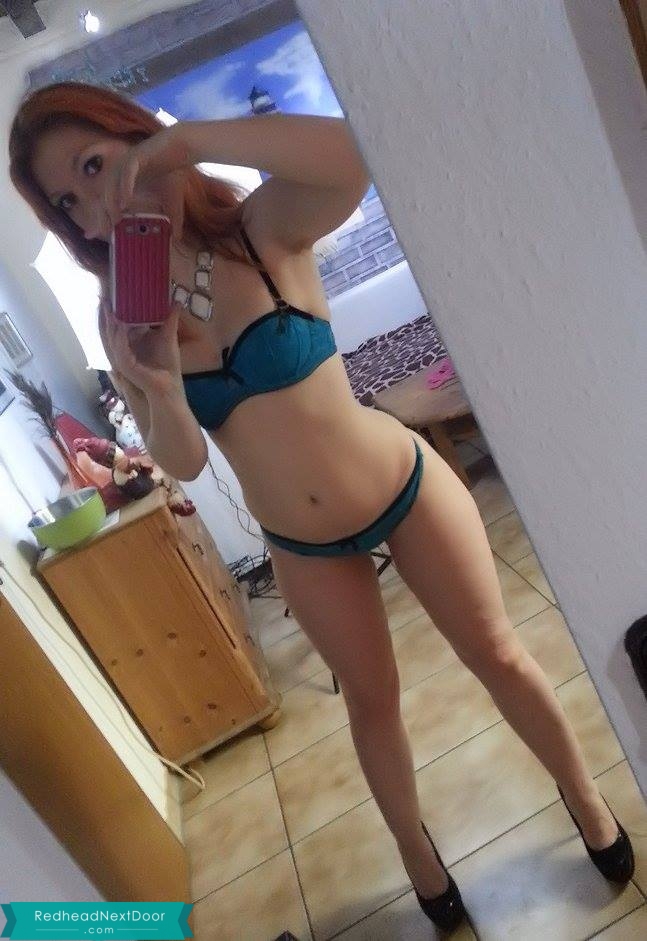 bikini selfie 101