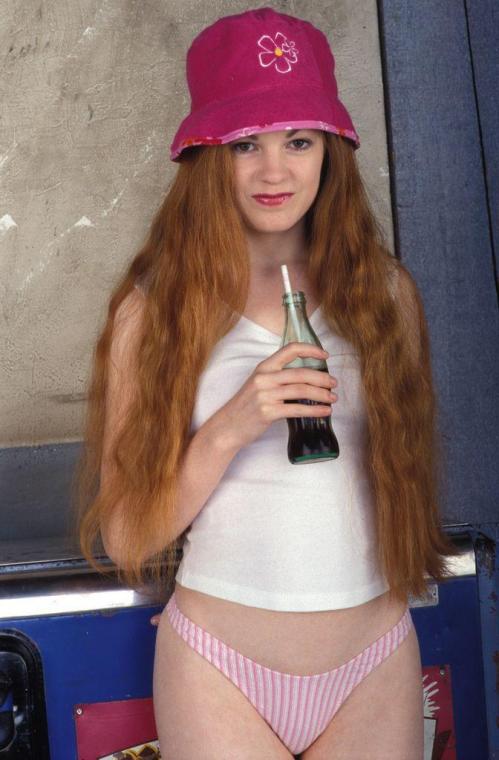 coke redhead 1